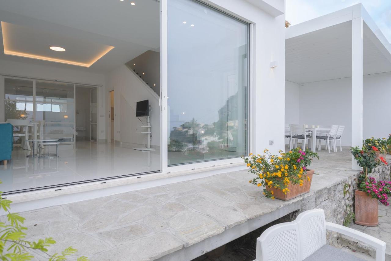 Casa Capri Me Villa Exterior photo